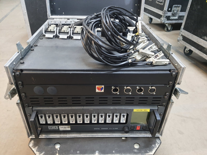 Dimmer 12x 3700VA MA Lighting Rack